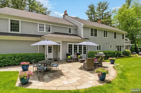 54 Jacquelin Avenue Ho-ho-kus NJ 07423