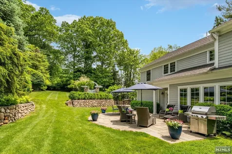 54 Jacquelin Avenue Ho-ho-kus NJ 07423