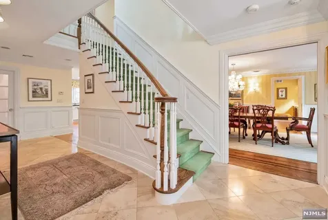 54 Jacquelin Avenue Ho-ho-kus NJ 07423