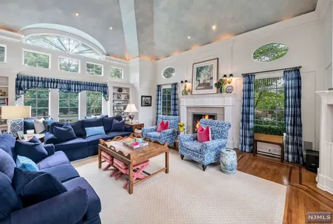 54 Jacquelin Avenue Ho-ho-kus NJ 07423