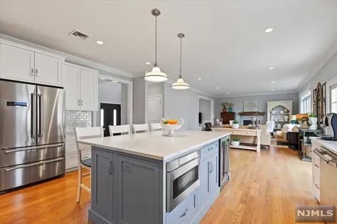 346 Harrison Street Paramus NJ 07652