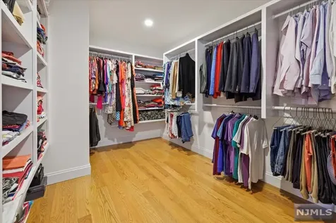 346 Harrison Street Paramus NJ 07652