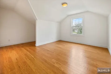 346 Harrison Street Paramus NJ 07652