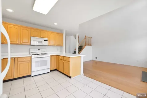 360 Green Mountain Road Mahwah NJ 07430