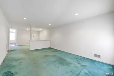 360 Green Mountain Road Mahwah NJ 07430