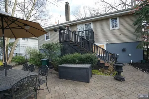 27 Moore Avenue Waldwick NJ 07463