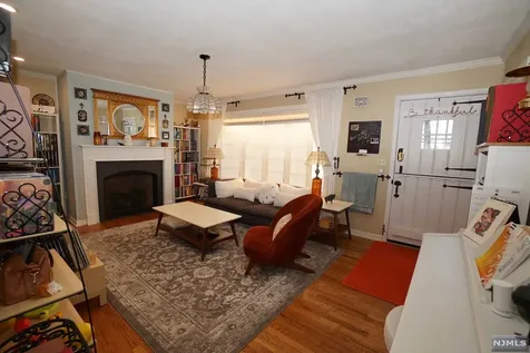 27 Moore Avenue Waldwick NJ 07463