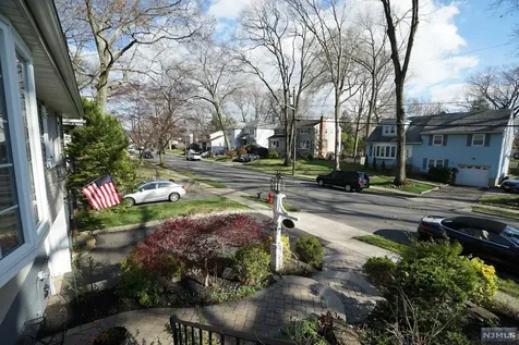 27 Moore Avenue Waldwick NJ 07463