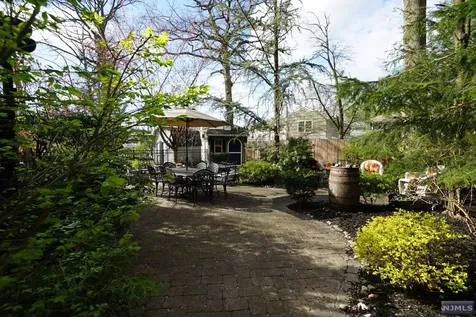 27 Moore Avenue Waldwick NJ 07463