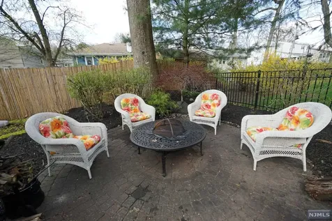 27 Moore Avenue Waldwick NJ 07463