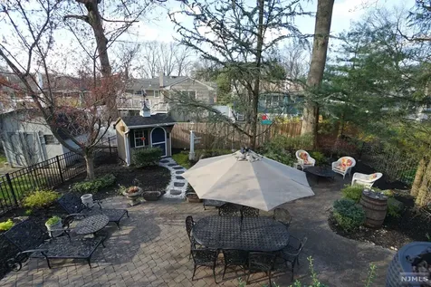27 Moore Avenue Waldwick NJ 07463