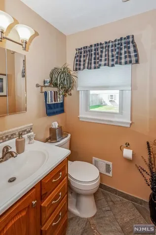 111 Crain Road Paramus NJ 07652