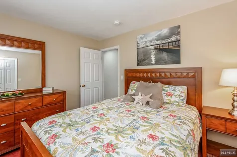 111 Crain Road Paramus NJ 07652