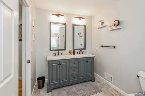 111 Crain Road Paramus NJ 07652