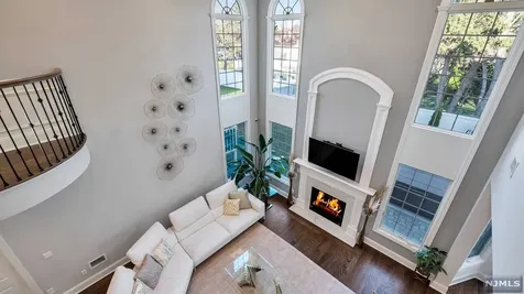 790 Kearney Place Paramus NJ 07652