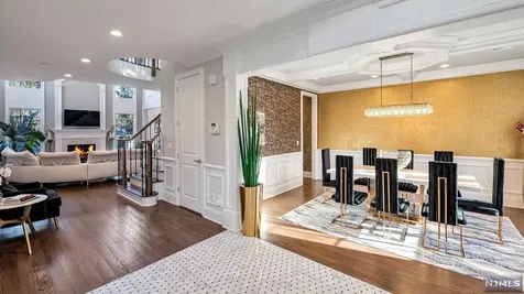 790 Kearney Place Paramus NJ 07652