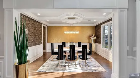 790 Kearney Place Paramus NJ 07652