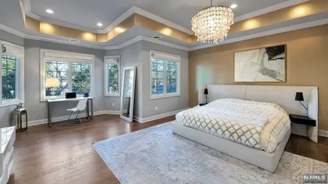790 Kearney Place Paramus NJ 07652