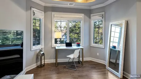 790 Kearney Place Paramus NJ 07652