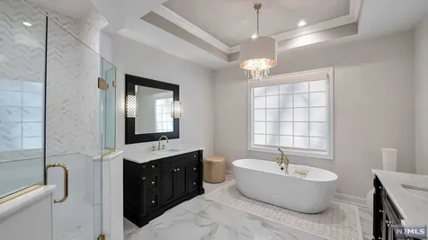 790 Kearney Place Paramus NJ 07652