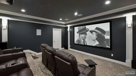 790 Kearney Place Paramus NJ 07652