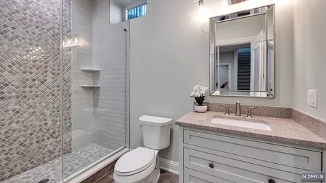 790 Kearney Place Paramus NJ 07652