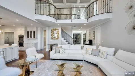 790 Kearney Place Paramus NJ 07652