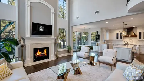 790 Kearney Place Paramus NJ 07652