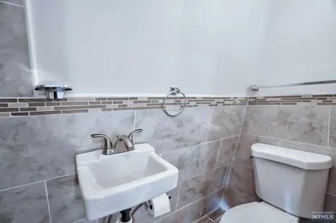 40 Newton Place Irvington NJ 07111