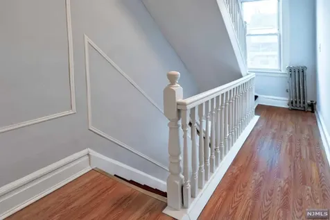 40 Newton Place Irvington NJ 07111