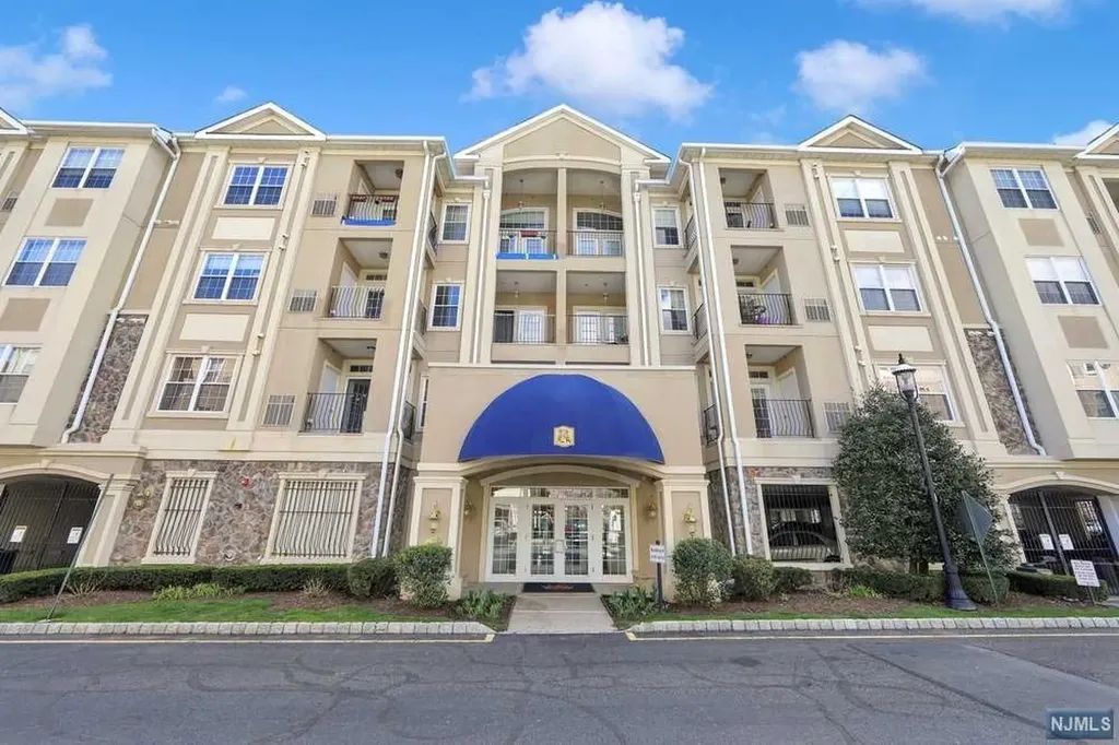 6202 Harcourt Road Clifton NJ 07013