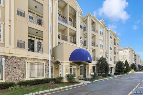 6202 Harcourt Road Clifton NJ 07013