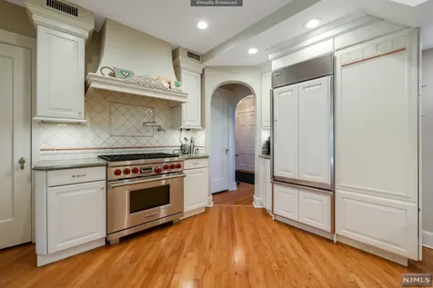88 Sherwood Road Ridgewood NJ 07450