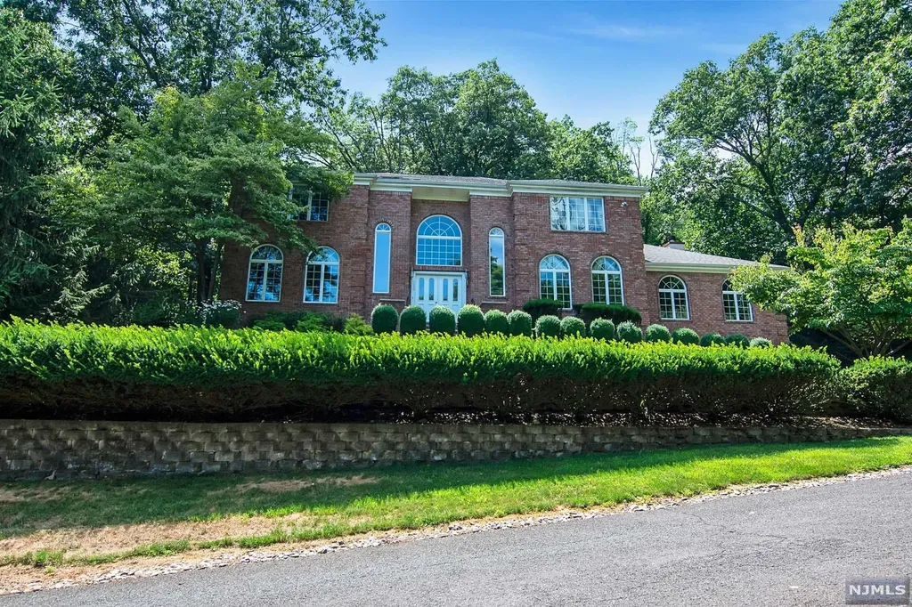 1020 High Mountain Road Franklin Lakes NJ 07417