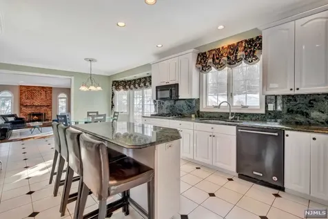 1020 High Mountain Road Franklin Lakes NJ 07417
