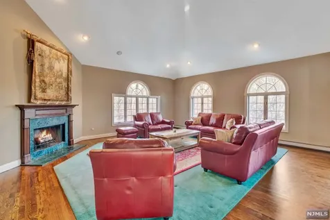 1020 High Mountain Road Franklin Lakes NJ 07417