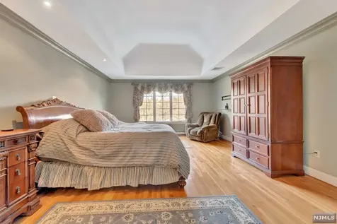 1020 High Mountain Road Franklin Lakes NJ 07417