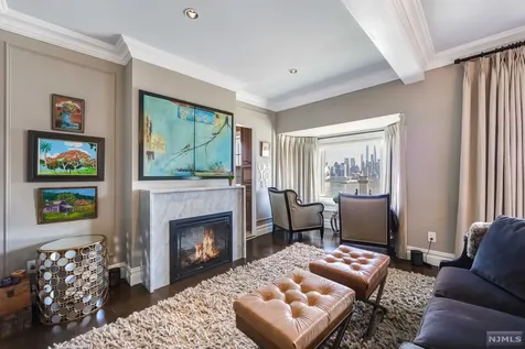 807 Boulevard East Weehawken NJ 07086