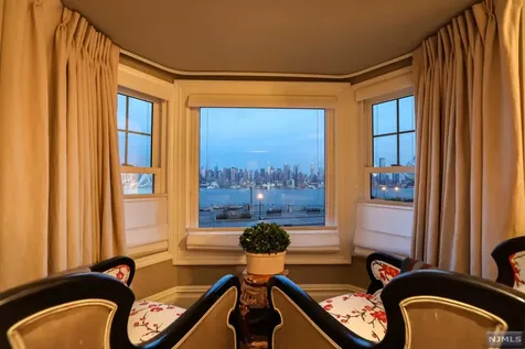 807 Boulevard East Weehawken NJ 07086