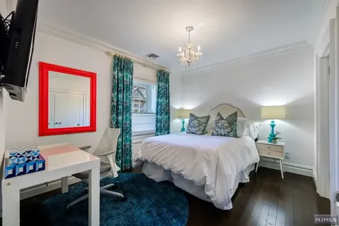 807 Boulevard East Weehawken NJ 07086
