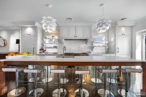 807 Boulevard East Weehawken NJ 07086