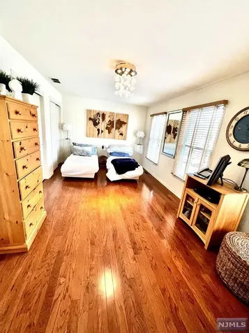 43 Woods Edge Road Old Tappan NJ 07675
