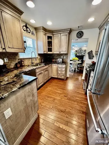 43 Woods Edge Road Old Tappan NJ 07675