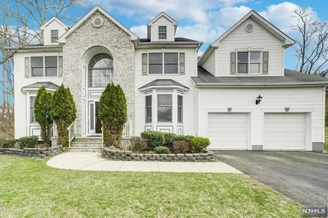 7 Januson Court West Orange NJ 07052