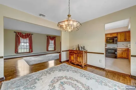 888 Roberts Court Franklin Lakes NJ 07417