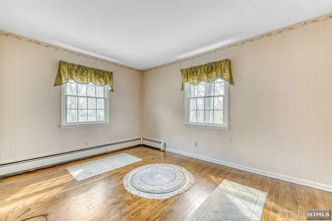 888 Roberts Court Franklin Lakes NJ 07417