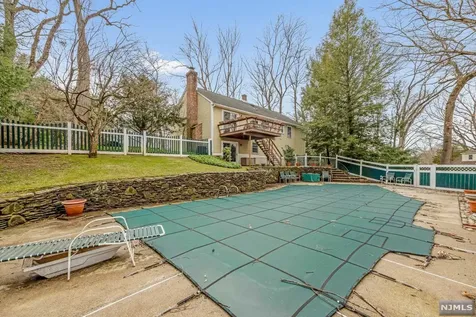 888 Roberts Court Franklin Lakes NJ 07417