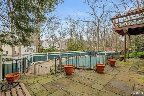 888 Roberts Court Franklin Lakes NJ 07417