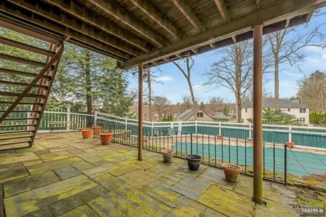 888 Roberts Court Franklin Lakes NJ 07417