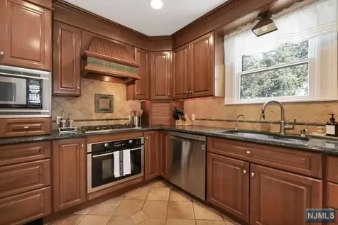 333 Libby Avenue Ridgewood NJ 07450